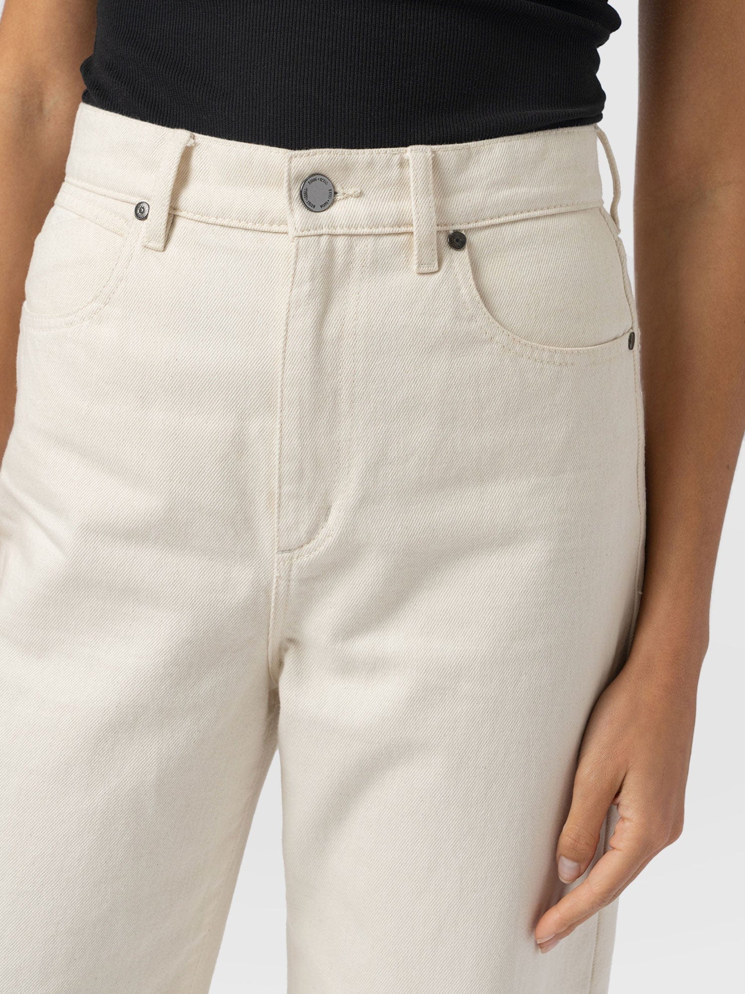 Barrel Leg Jean - Cream - Women's Denims | Saint + Sofia® USA
